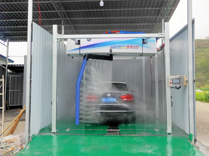 Leisuwash S90 car washing machine was put into use in the parking lot of Guanba Village, Zunyi City, Guizhou Province