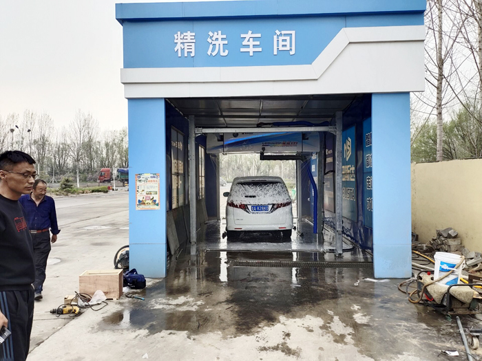 Leisu S90 car washing machine was delivered to the Newstar Gas Station in Liaocheng City, Shandong Province