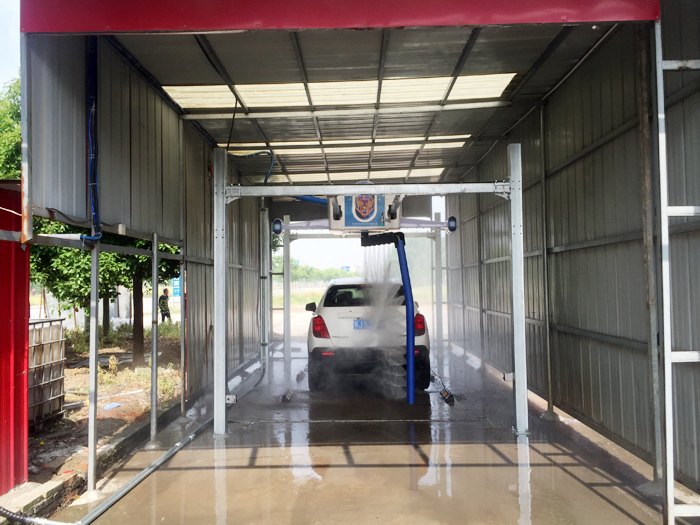 The X1 automatic car washing machine was installed and delivered to the Yueming gas station in Huangmei County, Huanggang City, Hubei Province