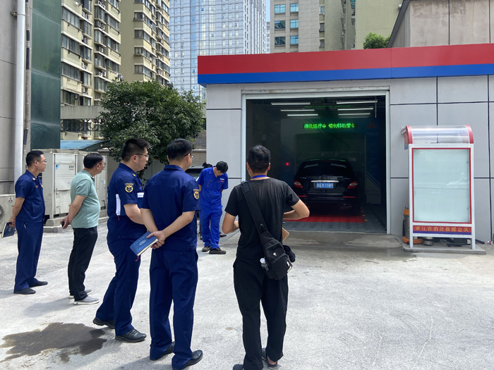 The DG profiling car washing machine passed the acceptance inspection at the Logistics Assembly Department of Zhejiang Fire and Rescue Corps and was delivered for use